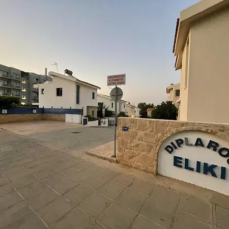 Platform 357 Mimoza With View Paralimni